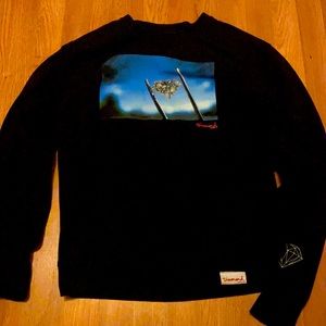 Diamond co. Crew neck. Size M. Colors is black. Condition - used worn twice